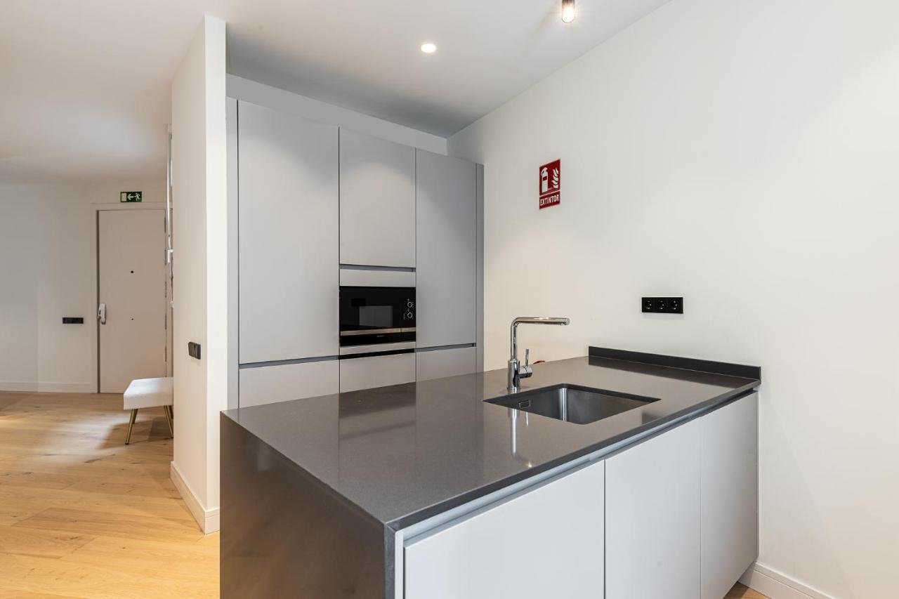 Waou Puerta Del Sol VI - Alquiler Corta Duracion Apartment Madrid Exterior photo